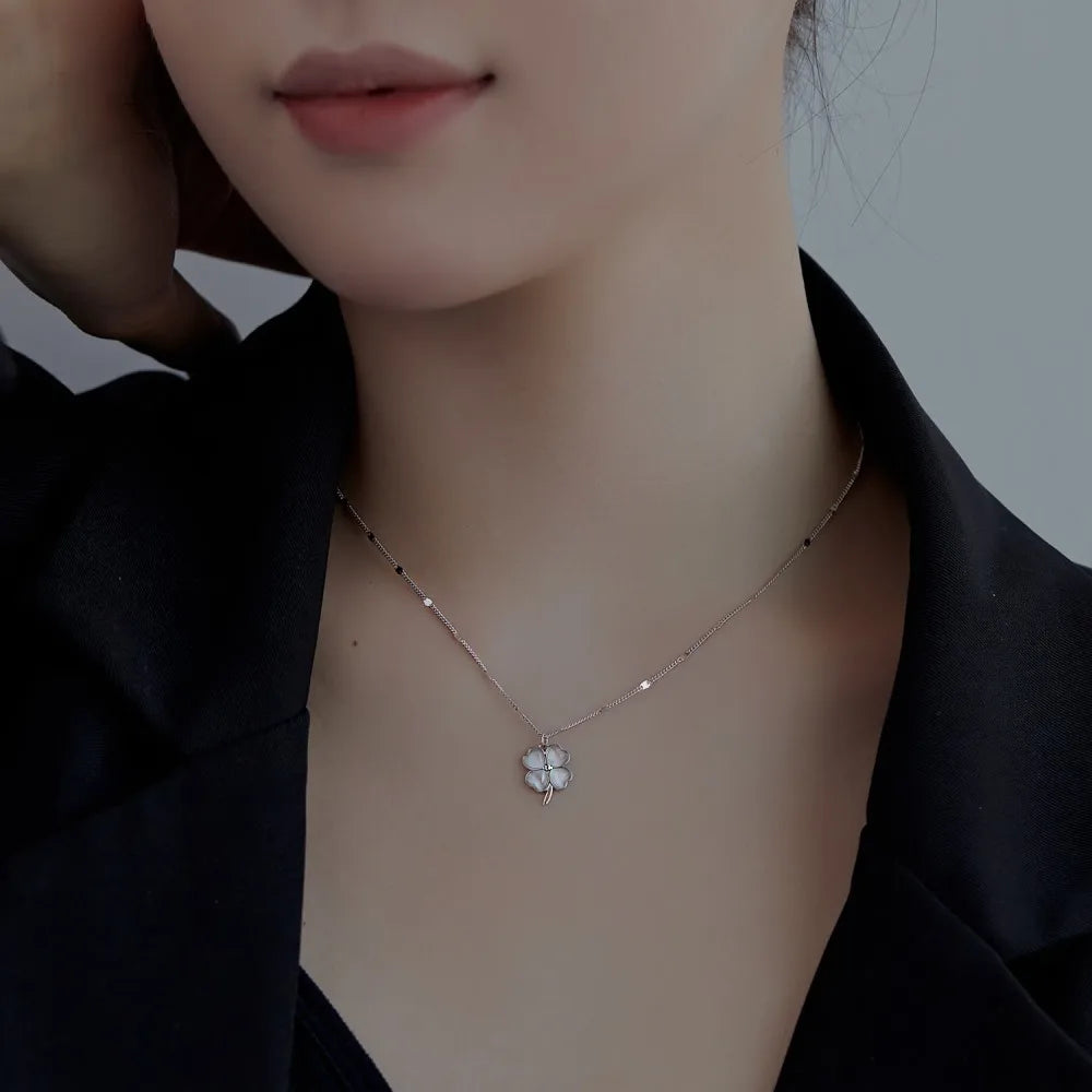 Silver 4 Leaf Clover Pendant Necklace