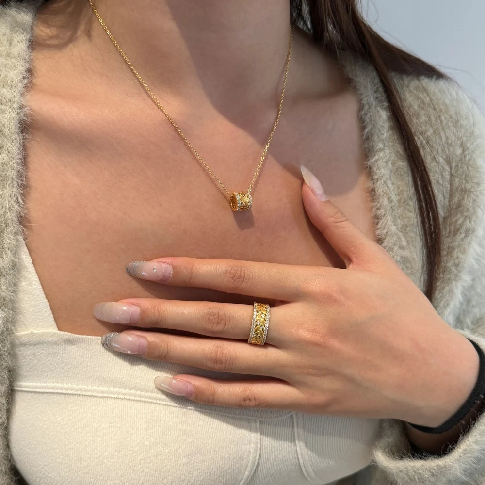 Silver Zircon Round Cut Cylinder Pendant Necklace