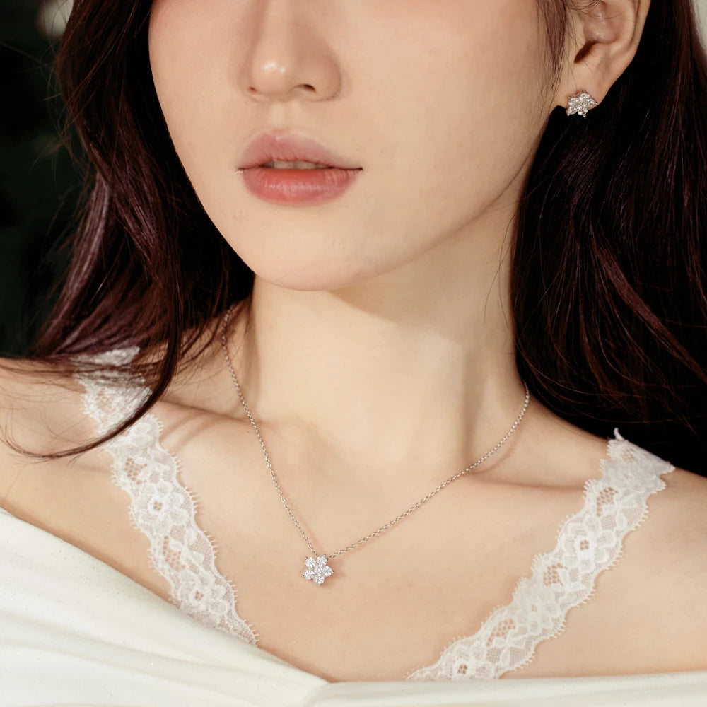 Silver Zircon Round Cut Flower Pendant Necklace