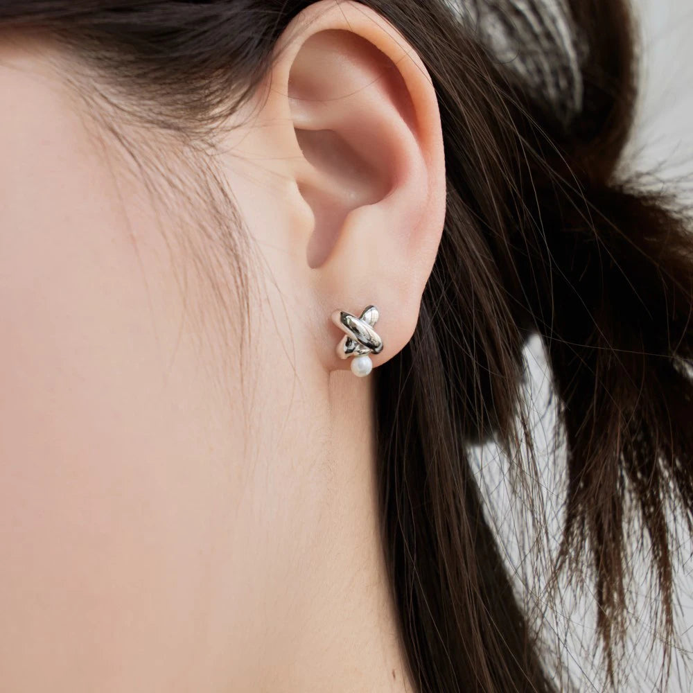 Silver Pearl Plane Ear Studs