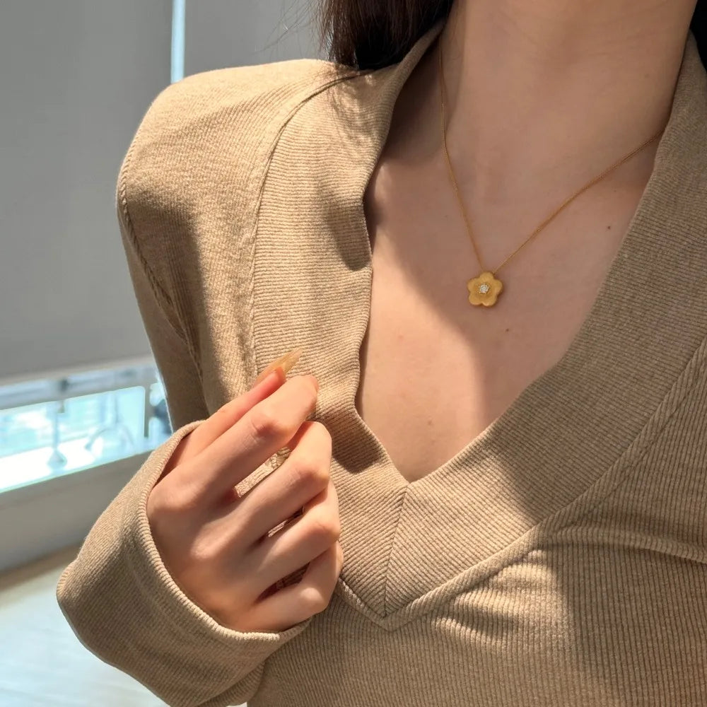 Silver Zircon Round Cut Sakura Flower Pendant Necklace