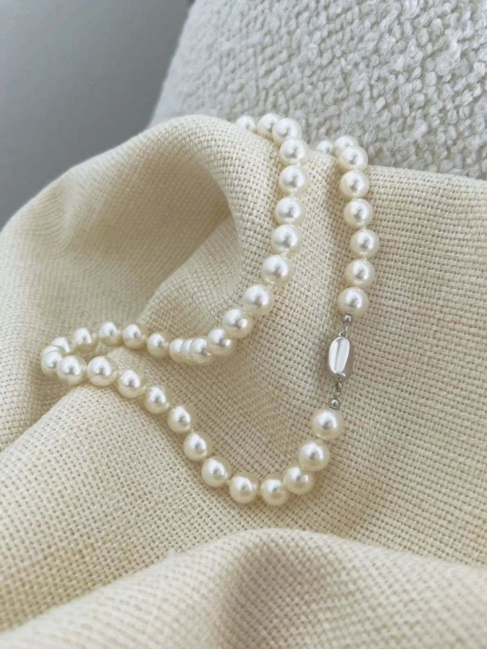 Silver Pearl Classic Thin Beaded Necklace