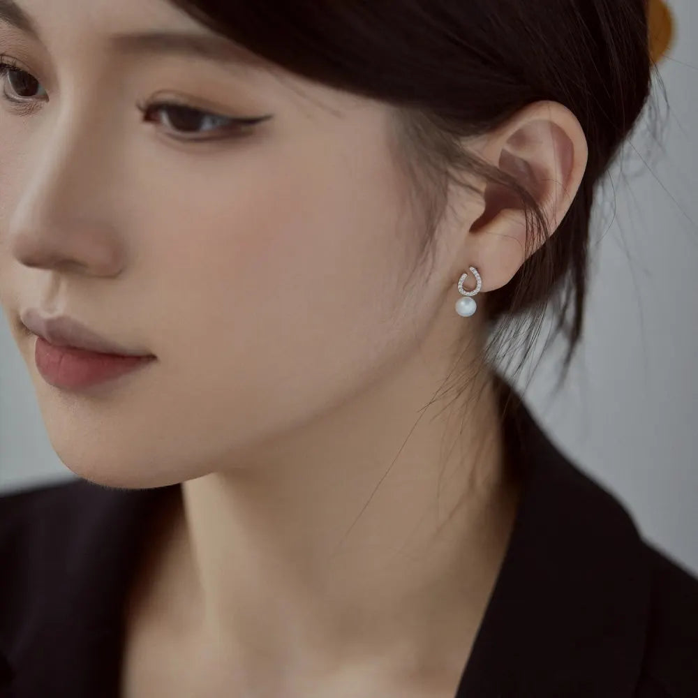 Silver Pearl Twisted Ear Studs