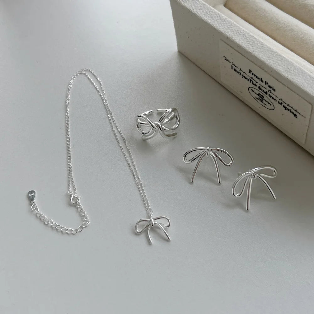 Silver Bow Knot Pendant Necklace