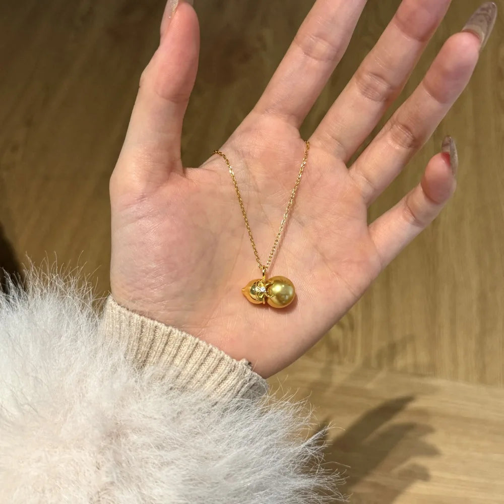 Silver Zircon Round Cut Gourd Pendant Necklace