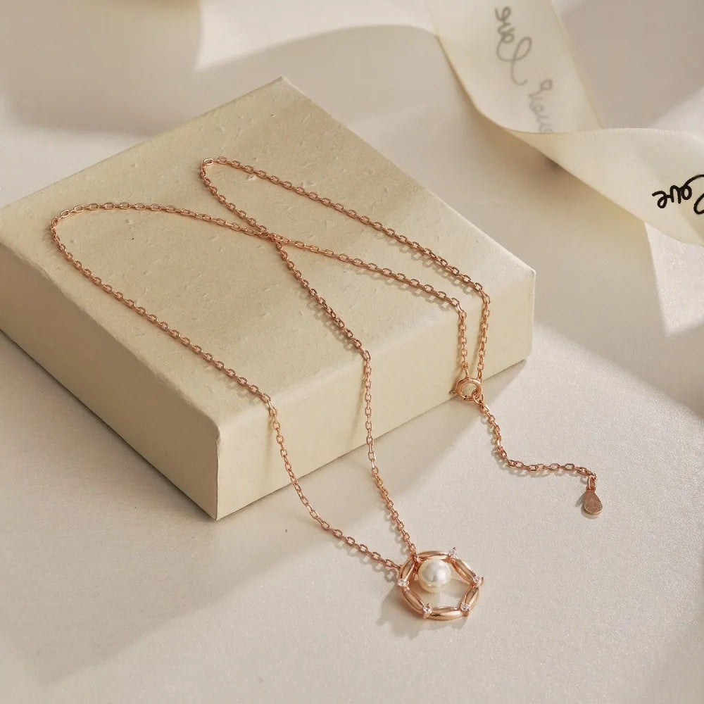 Silver Pearl Hollow Disc Pendant Necklace