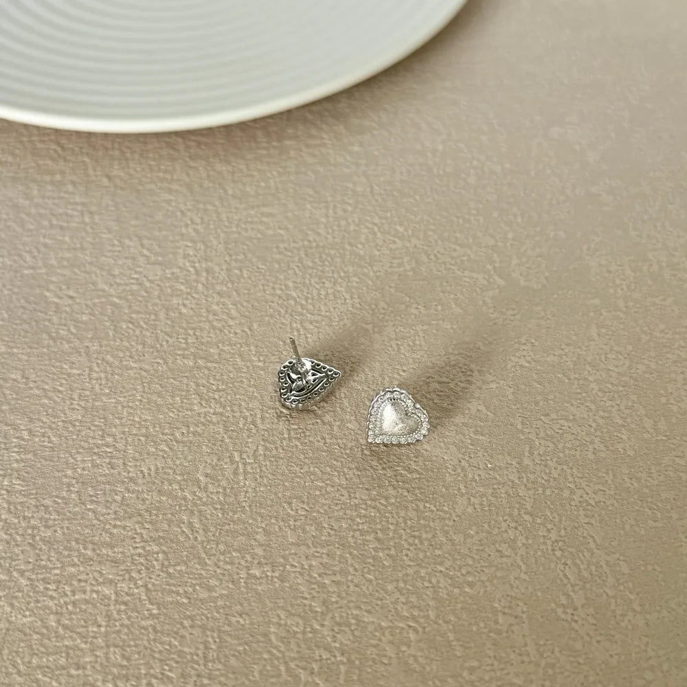 Silver Zircon Round Cut Brushed Halo Heart Ear Studs