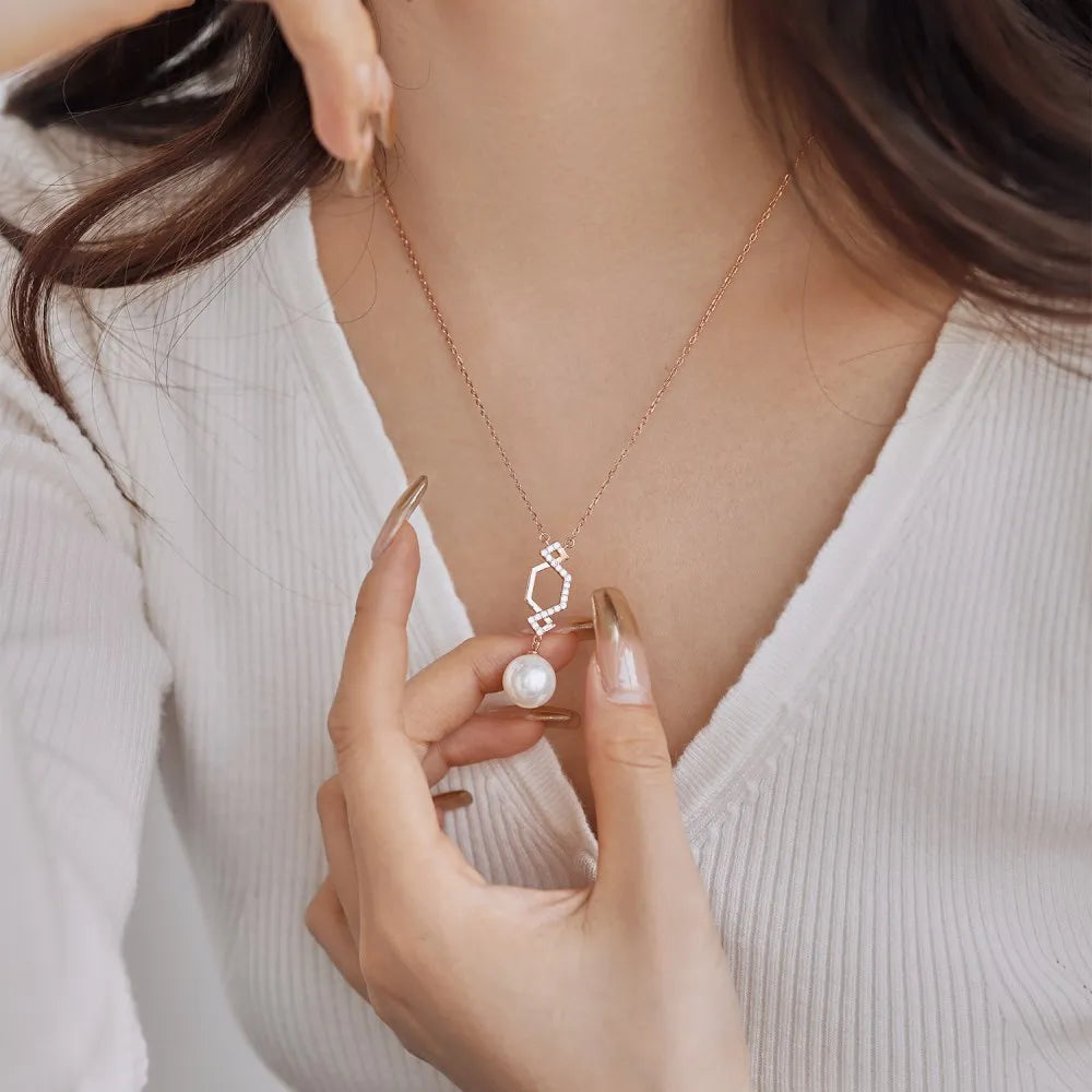 Silver Pearl Twisted Pendant Necklace