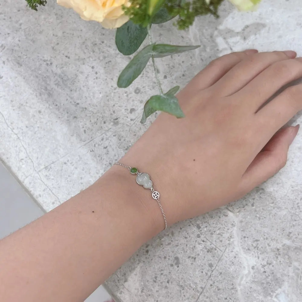 Silver Jade Cut Gourd Chain Bracelet