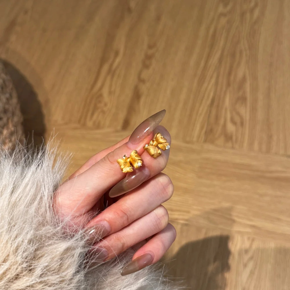 Silver Zircon Round Cut Inlaid Bow Knot Ear Studs