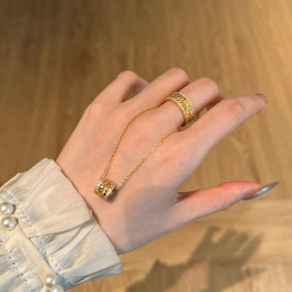 Silver Zircon Round Cut Cylinder Pendant Necklace