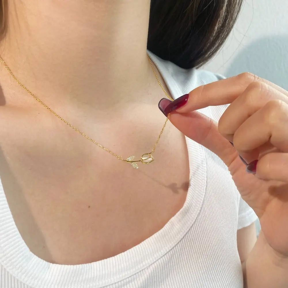 Silver Zircon Round Cut Flower Bar Necklace