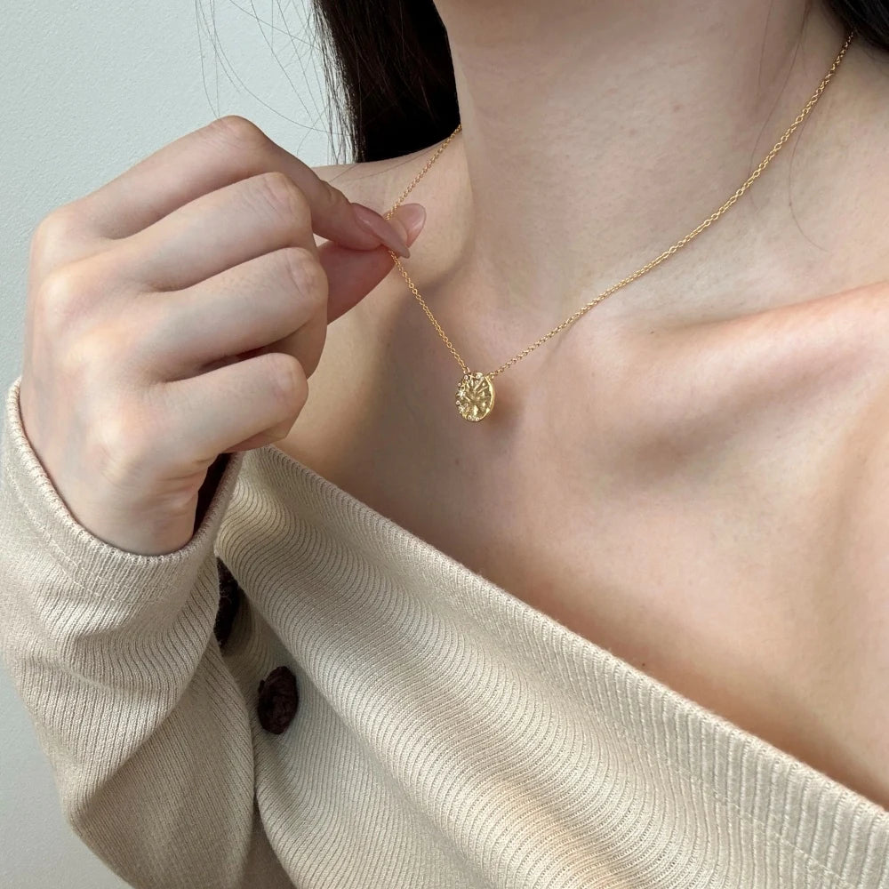 Silver Zircon Round Cut Frosted Disc Pendant Necklace