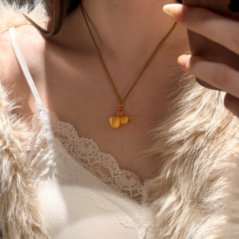 Silver Weave Gourd Pendant Necklace