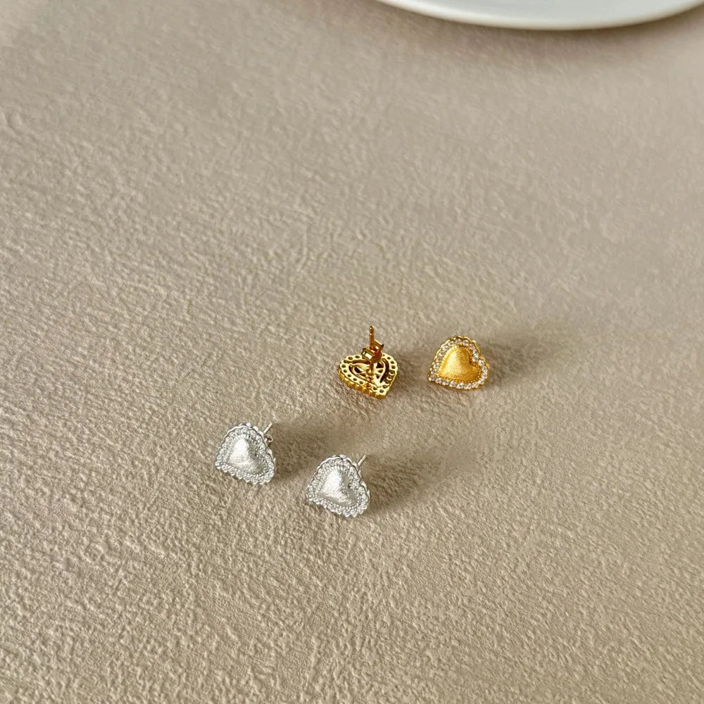 Silver Zircon Round Cut Brushed Halo Heart Ear Studs