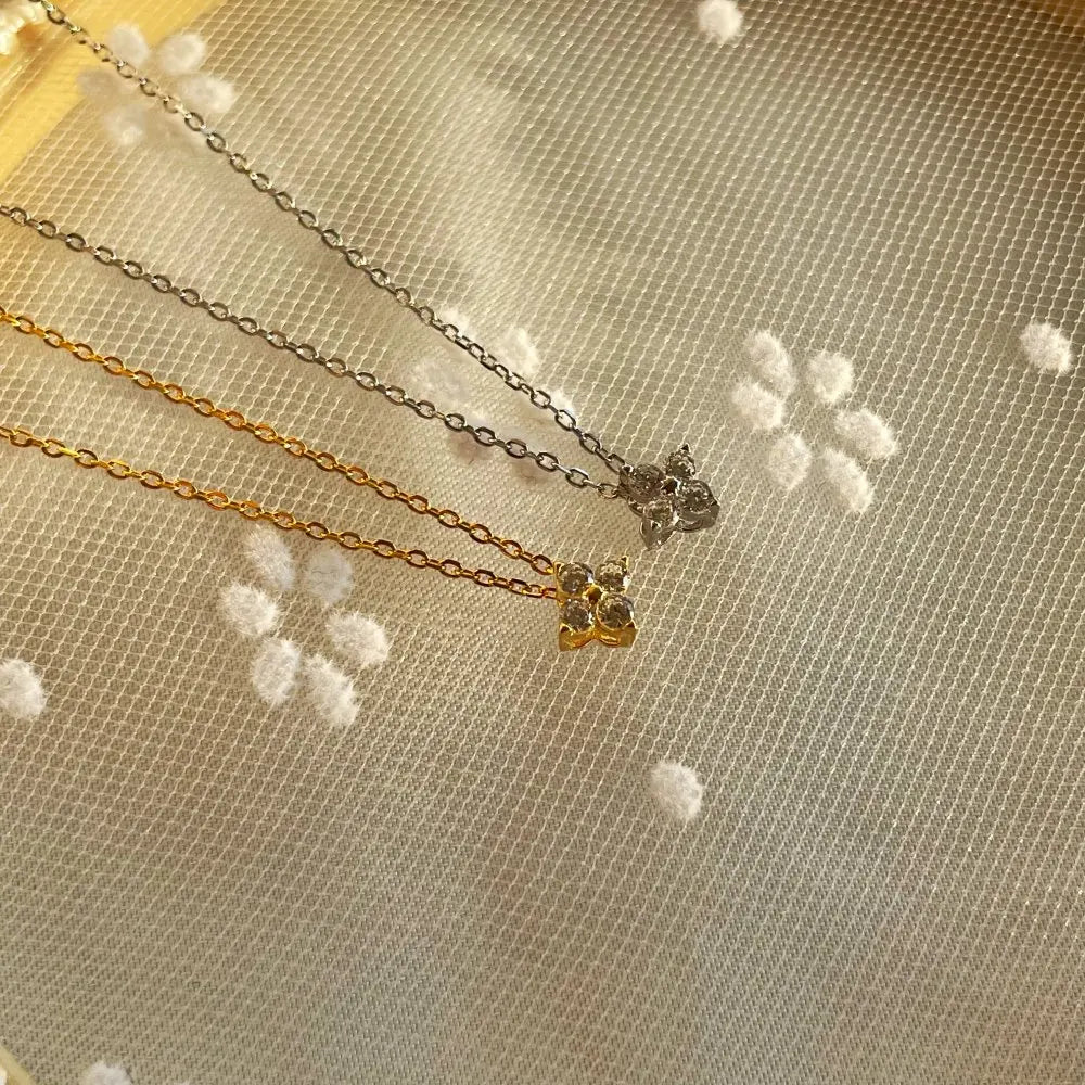 Silver Zircon Round Cut Clover Pendant Necklace