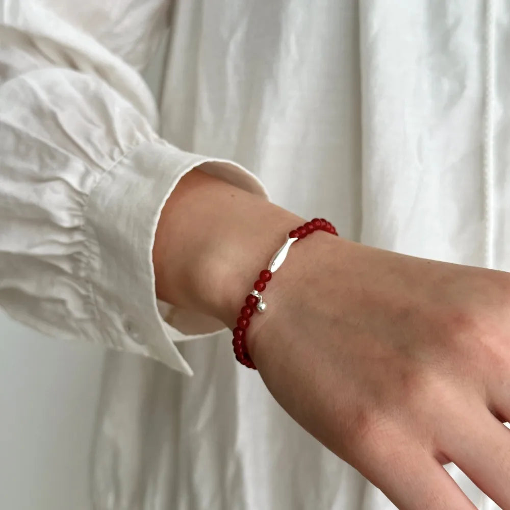 Silver Agate Round Cut Fish Beaded Bracelet