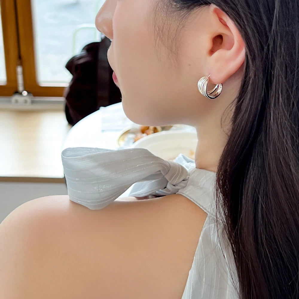 Silver Interlace Fold Ear Hoops