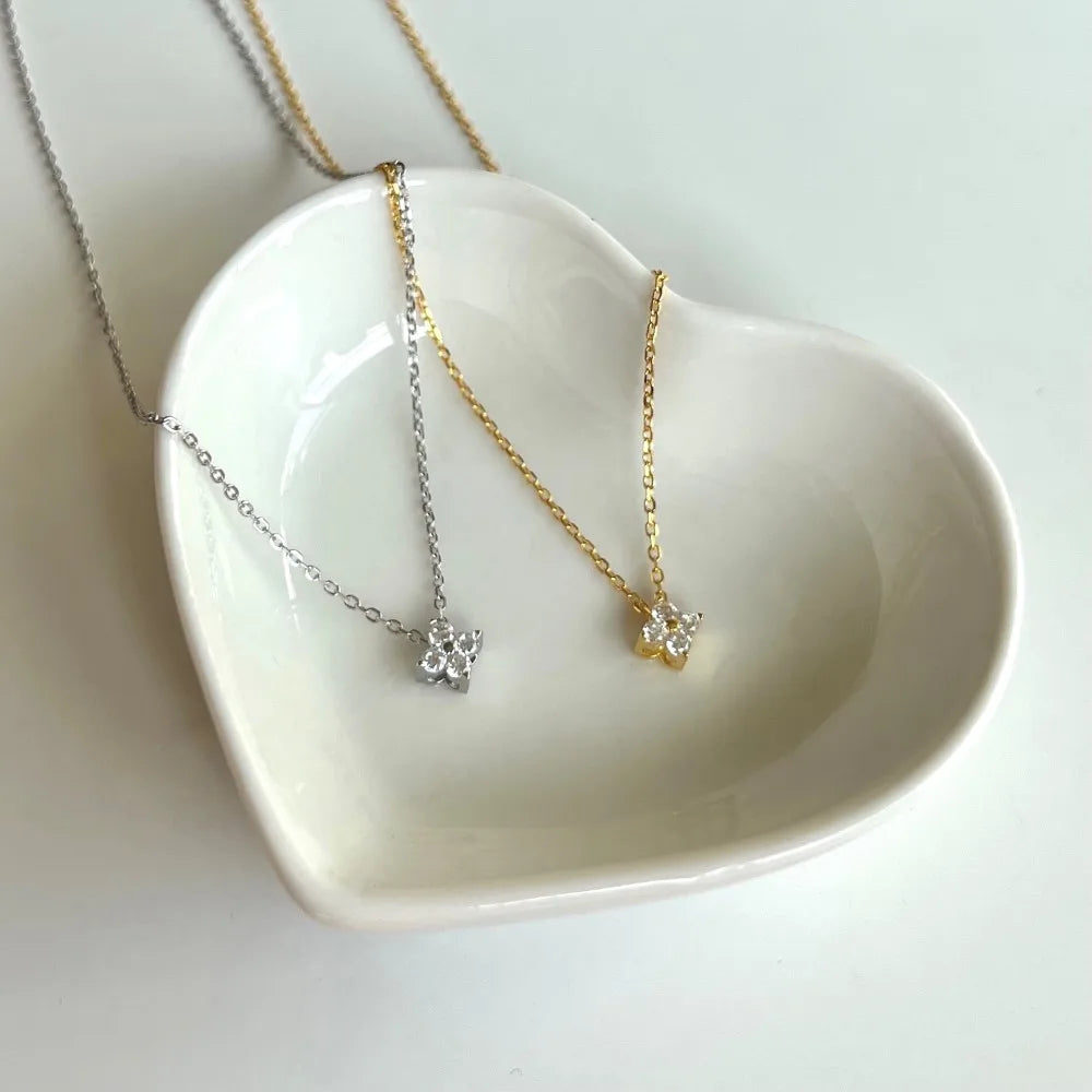 Silver Zircon Round Cut Clover Pendant Necklace