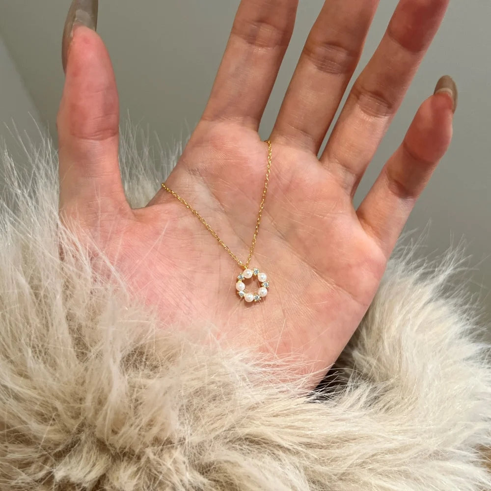 Silver Pearl Circle Pendant Necklace