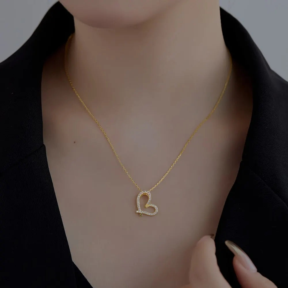 Silver Zircon Round Cut Inlaid Hollow Heart Pendant Necklace