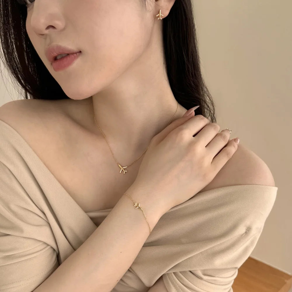 Silver Zircon Round Cut Plane Pendant Necklace