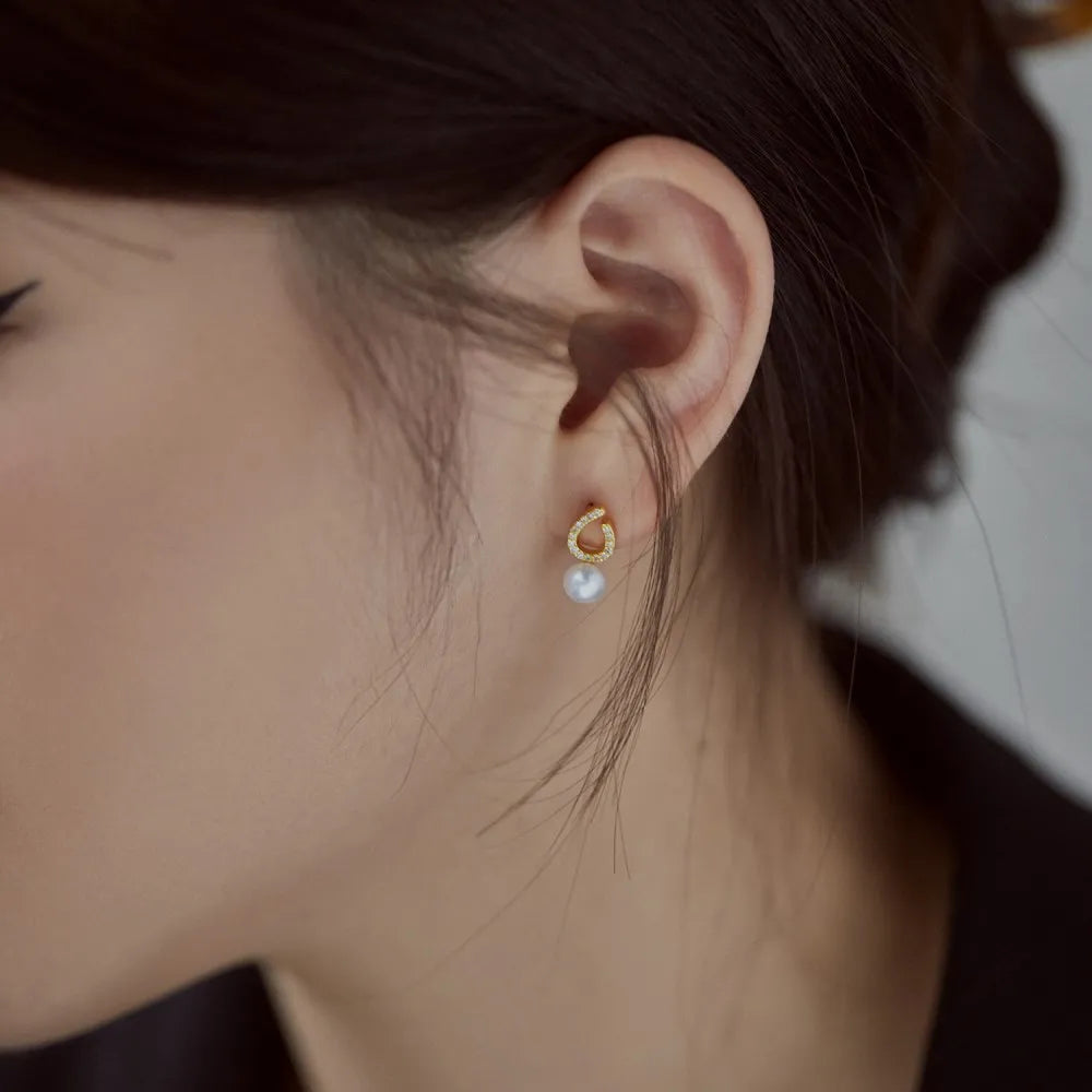 Silver Pearl Twisted Ear Studs