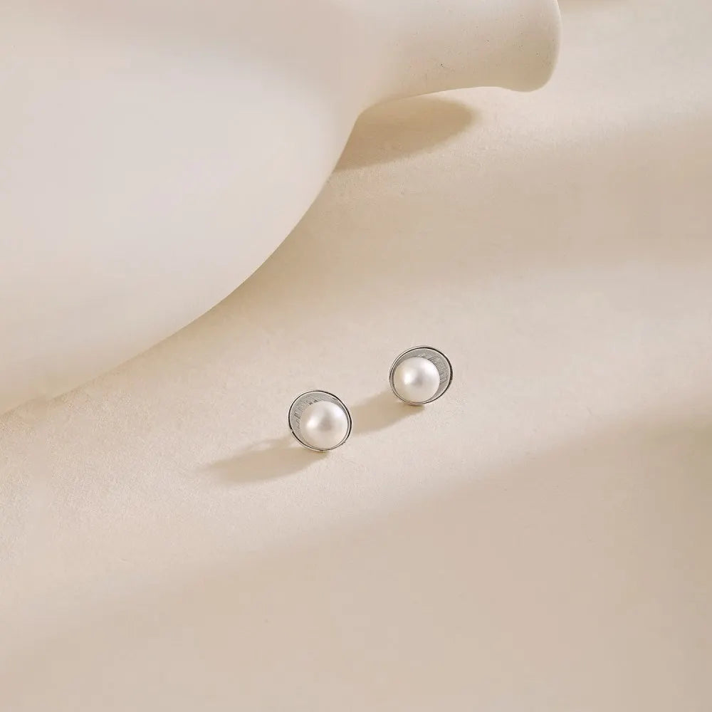 Silver Pearl Disc Ear Studs