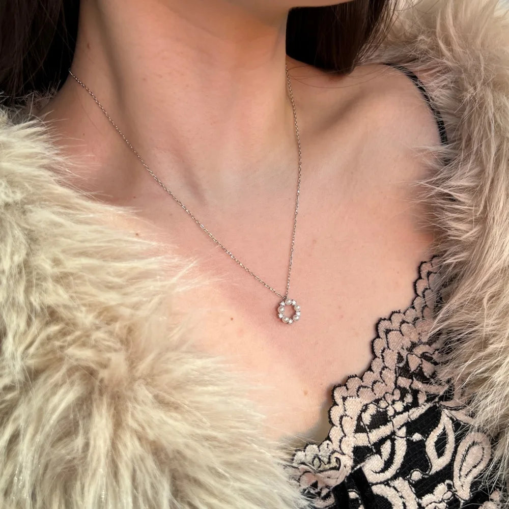Silver Pearl Circle Pendant Necklace