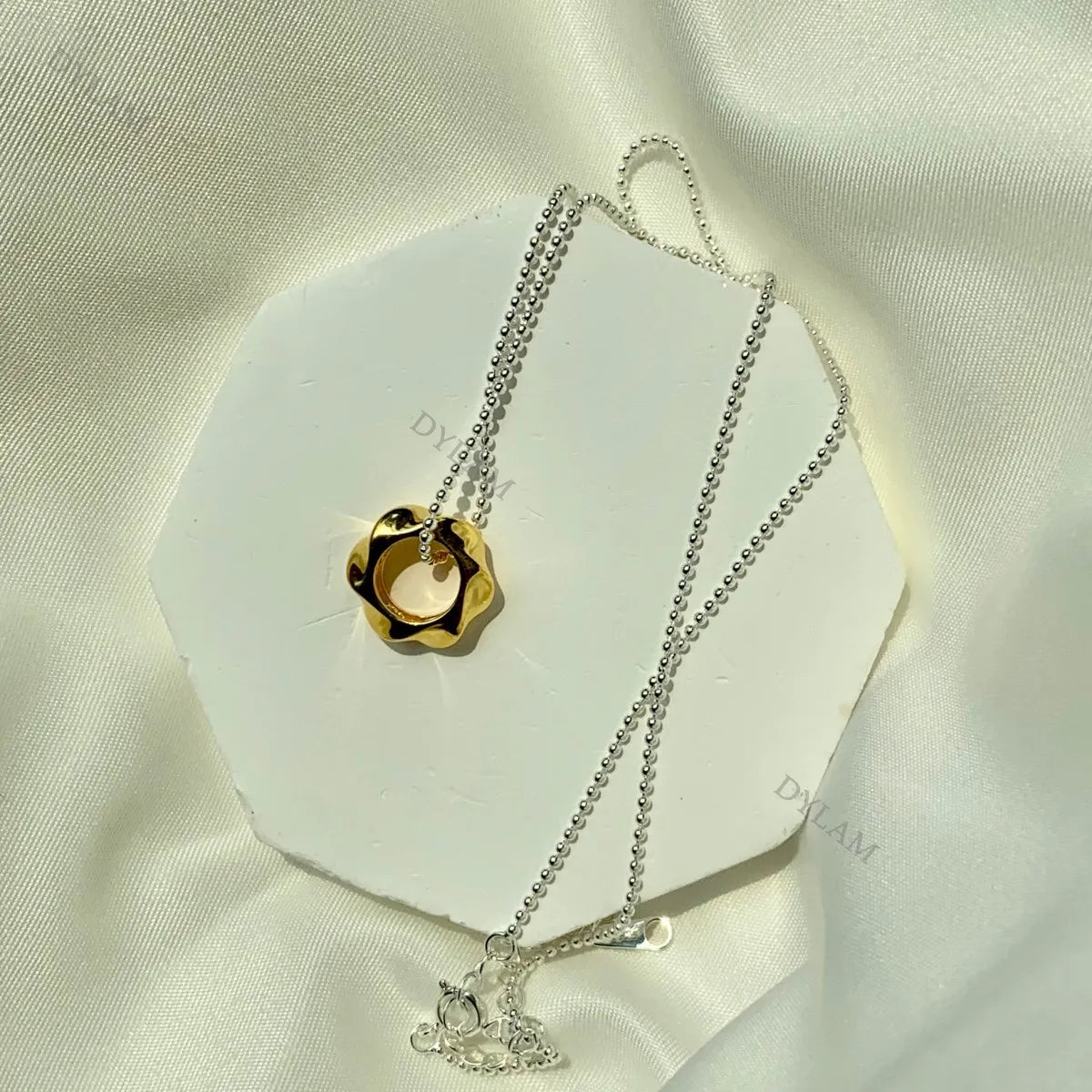 Silver Flower Pendant Necklace