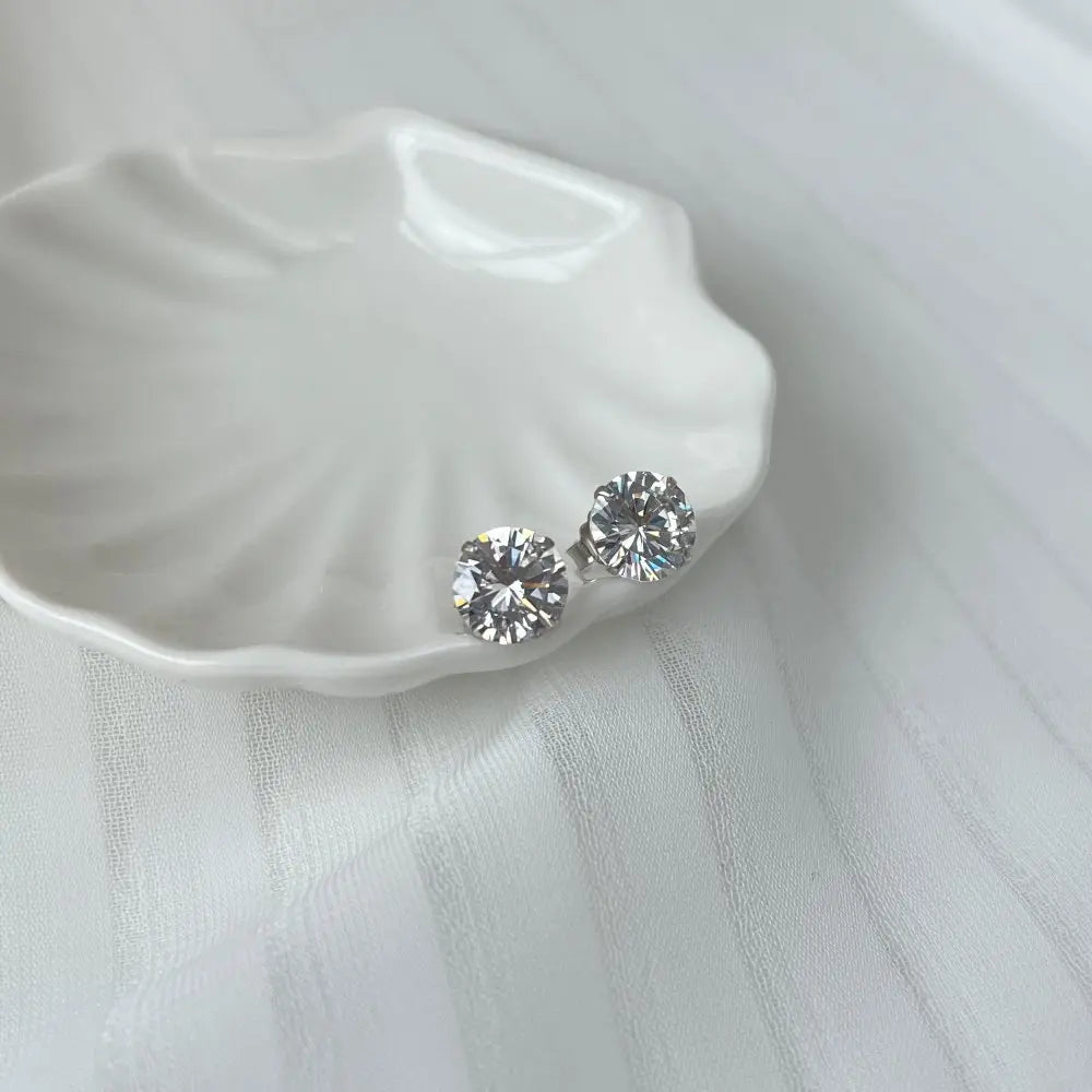 Silver Zircon Round Cut Simple Ear Studs
