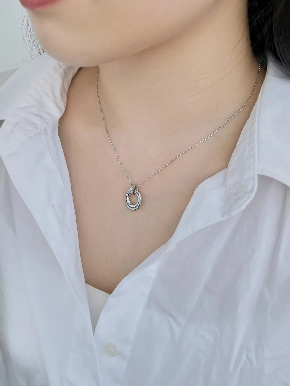 Silver Hollow Disc Pendant Necklace