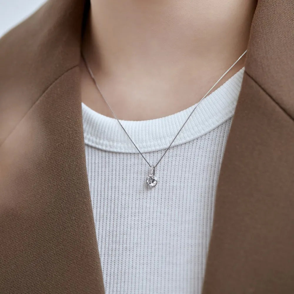 Silver Zircon Round Cut Inlaid Pendant Necklace