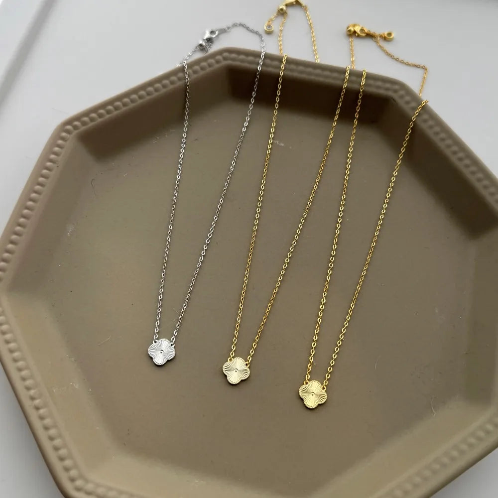 Silver Clover Pendant Necklace
