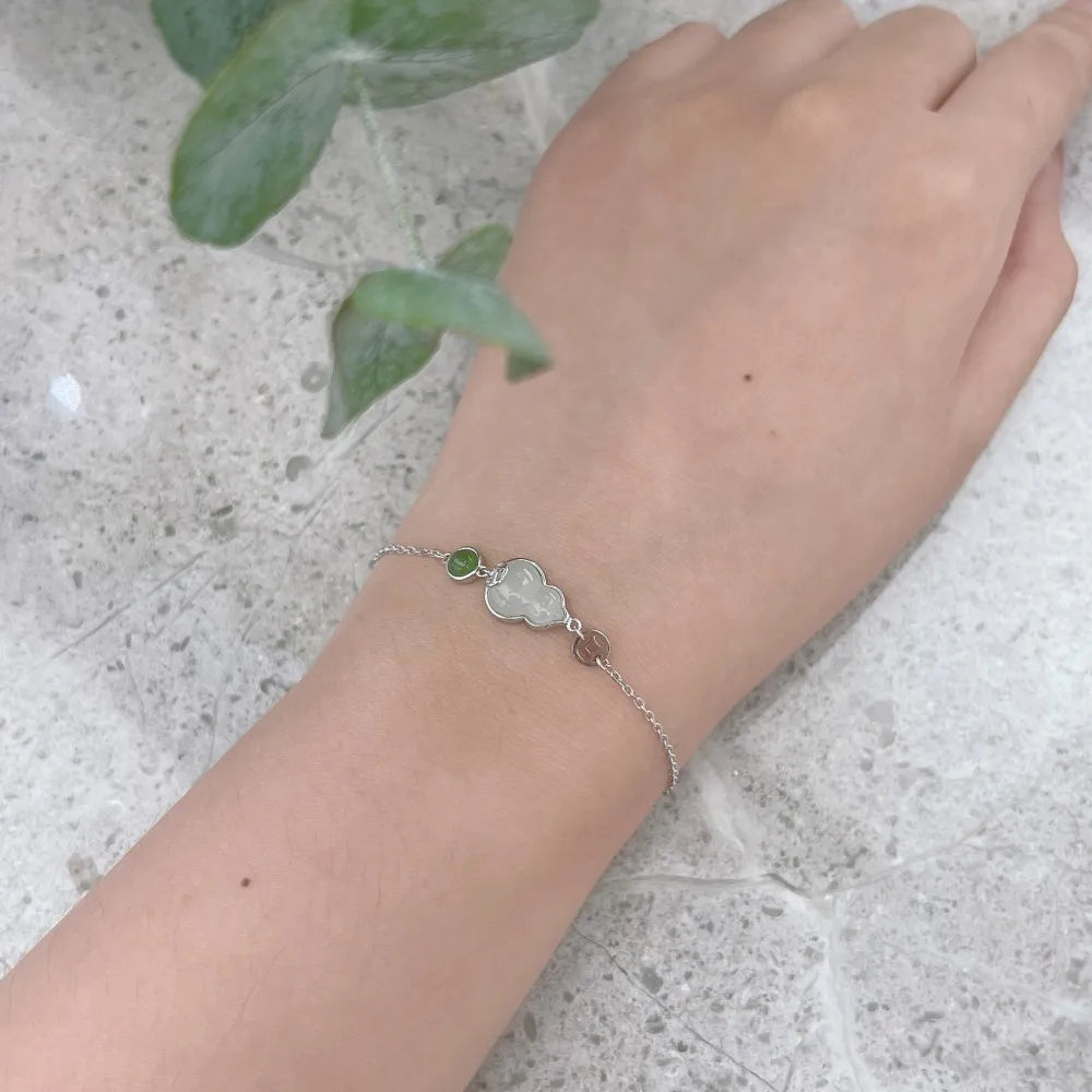 Silver Jade Cut Gourd Chain Bracelet