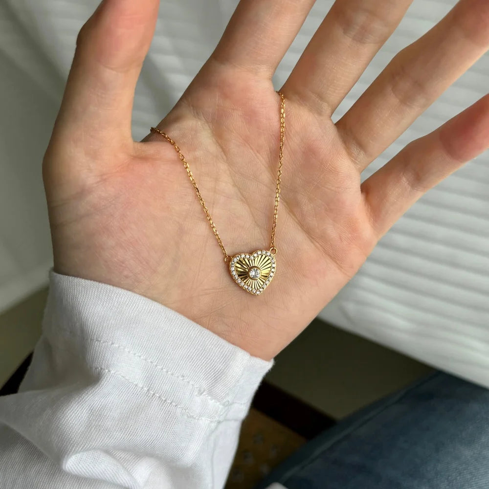 Silver Zircon Round Cut Inlaid Heart Pendant Necklace