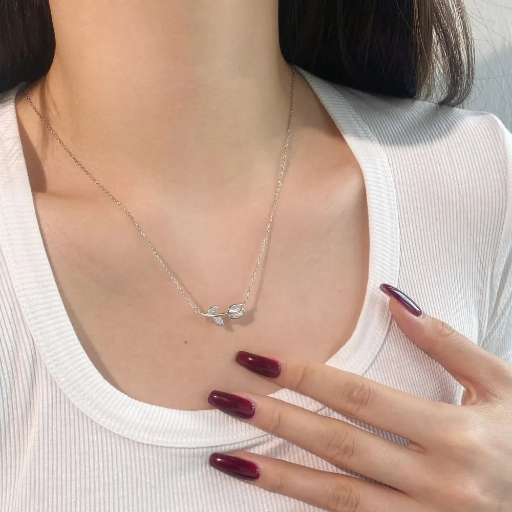 Silver Zircon Round Cut Flower Bar Necklace