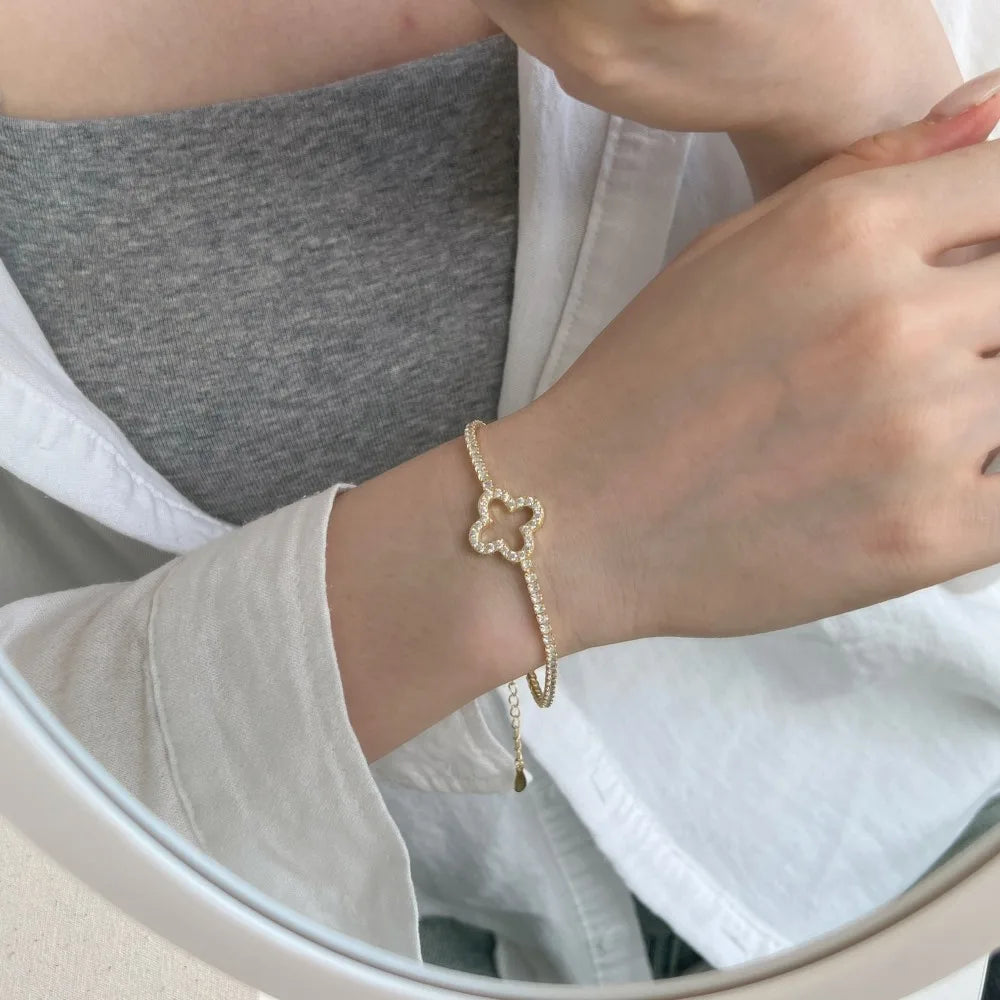 Silver Zircon Round Cut Hollow Inlaid Clover Tennis Bracelet