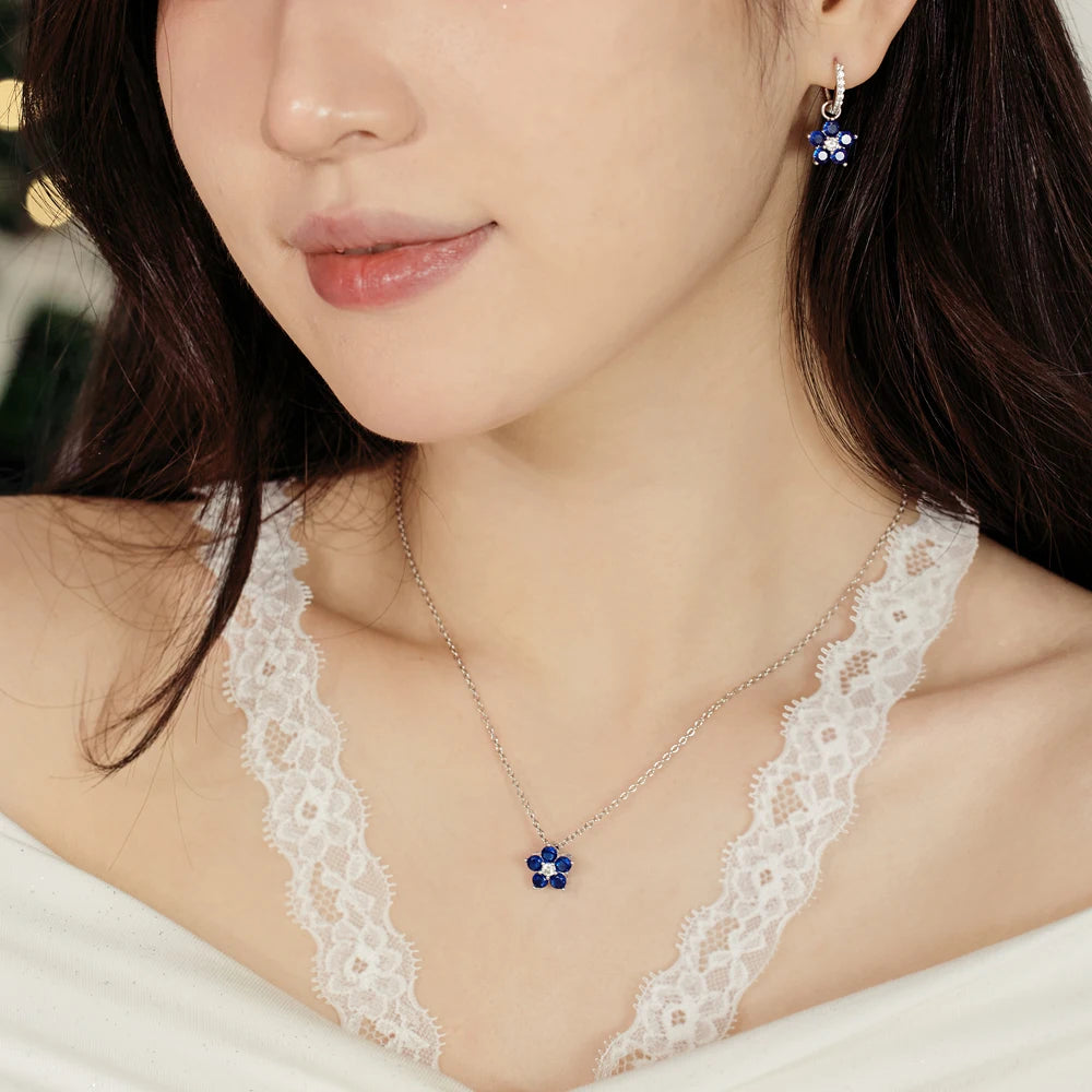 Silver Zircon Round Cut Flower Pendant Necklace