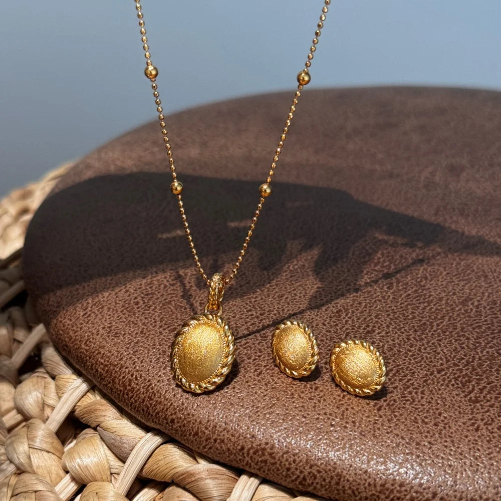 Silver Frame Pendant Necklace