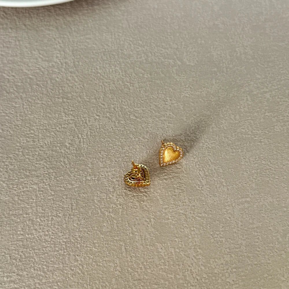 Silver Zircon Round Cut Brushed Halo Heart Ear Studs