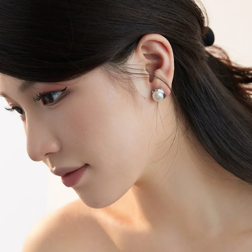 Silver Pearl Flower Ear Studs