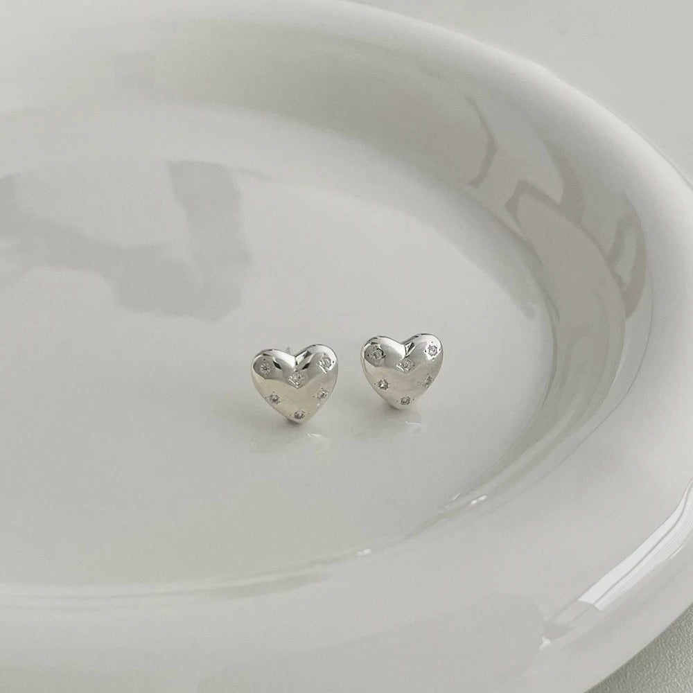 Silver Zircon Round Cut Inlaid Heart Ear Studs