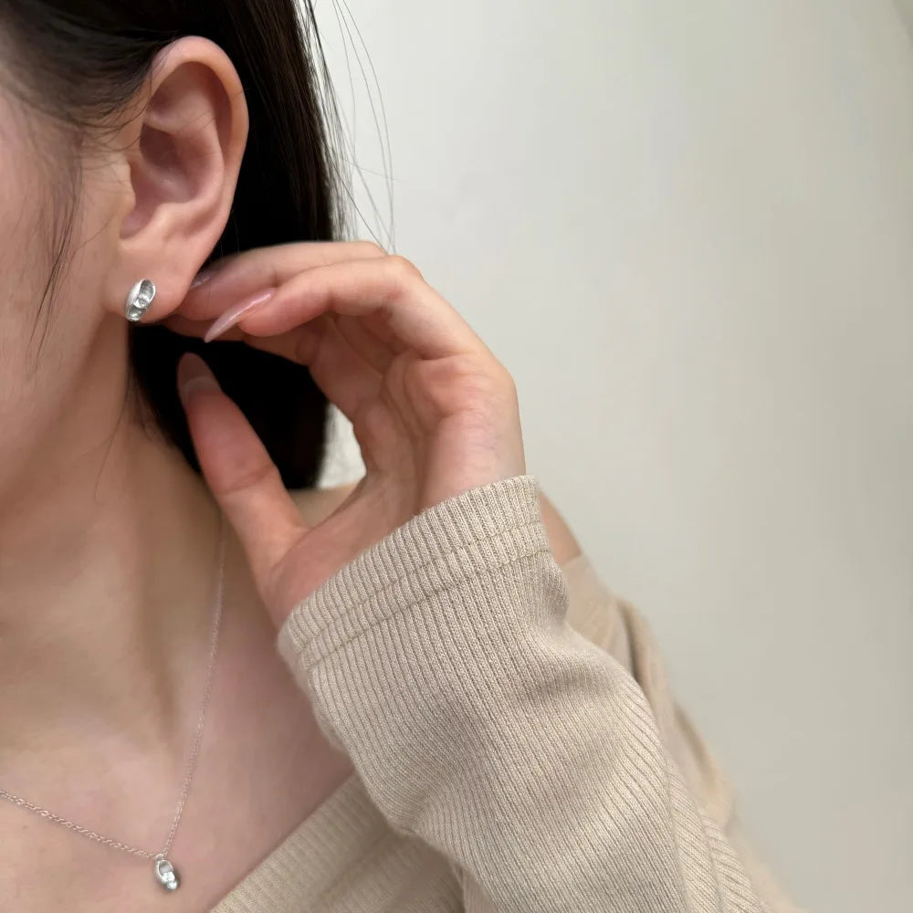 Silver Zircon Round Cut Oval Pendant Necklace