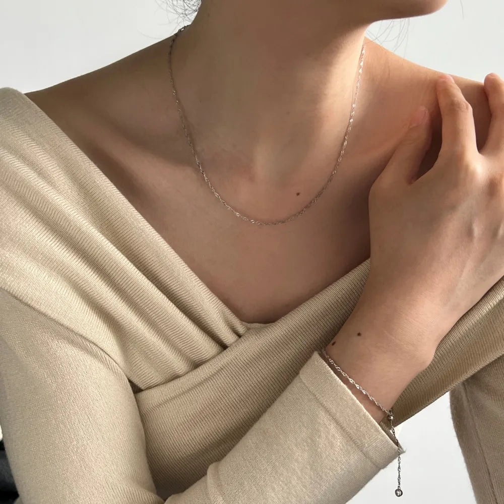 Silver Twisted Link Chain Necklace