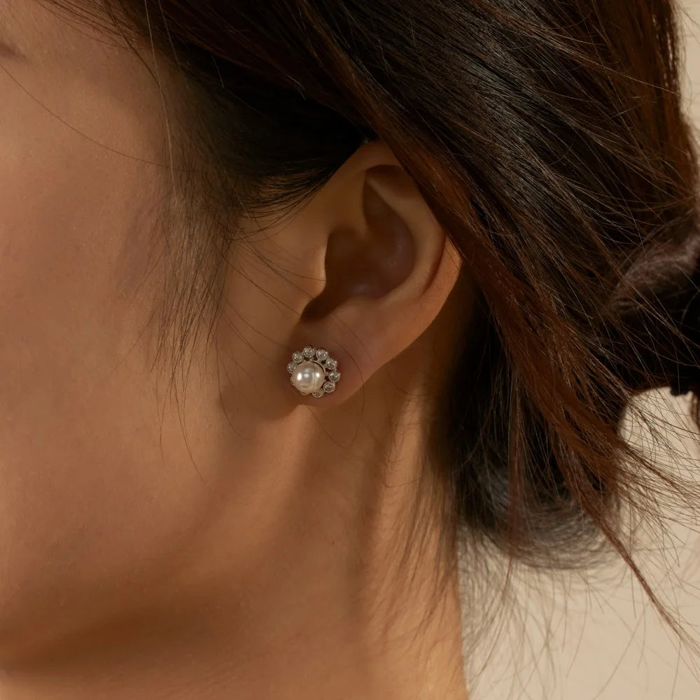 Silver Pearl Inlaid Halo Ear Studs