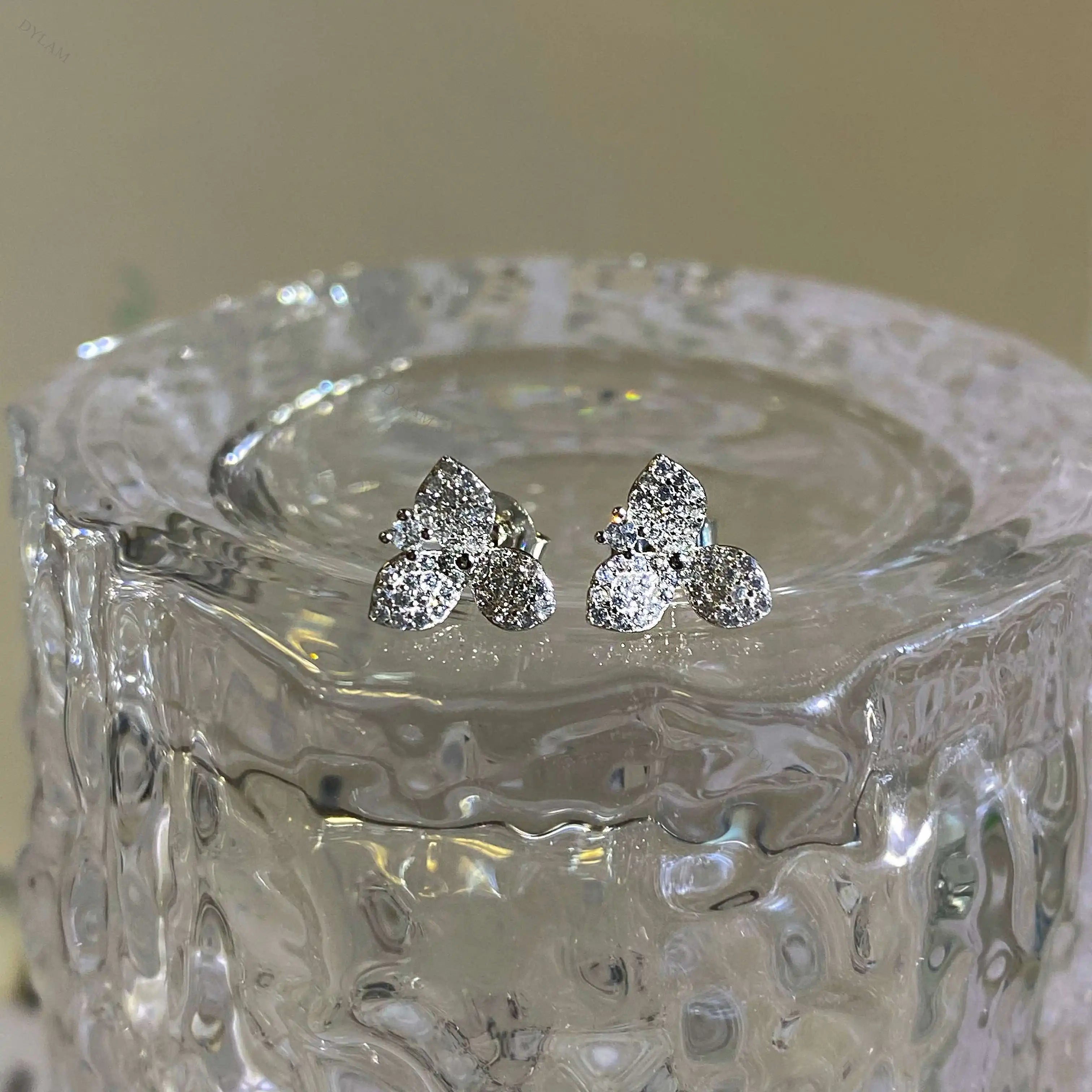 Silver Zircon Round Cut Inlaid Clover Ear Studs