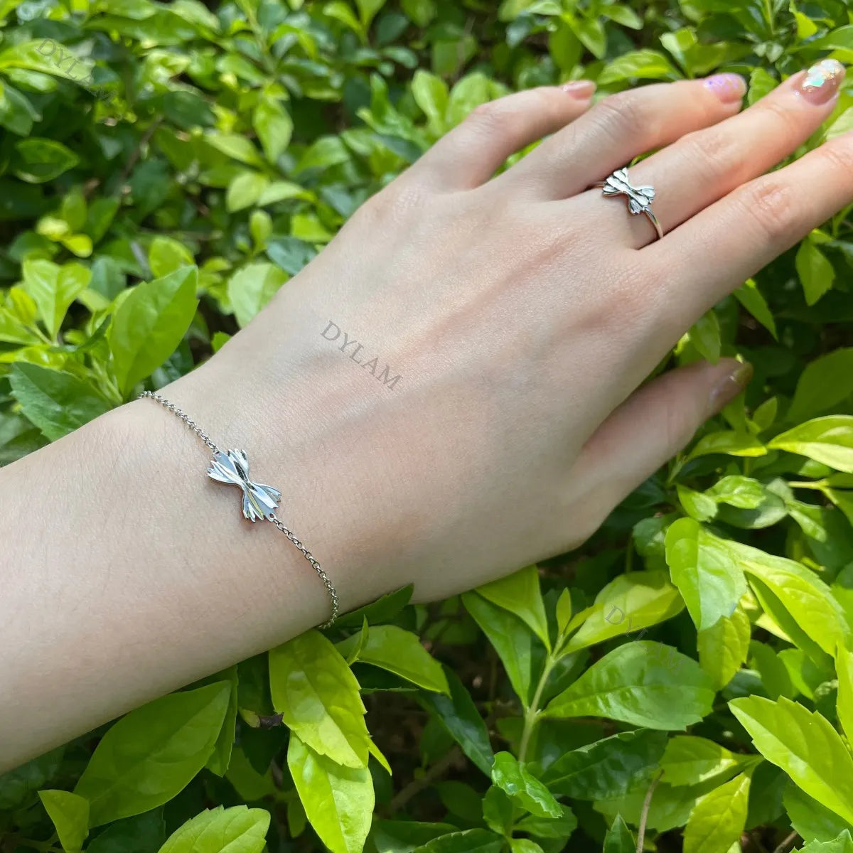 Silver Bow Chain Bracelet