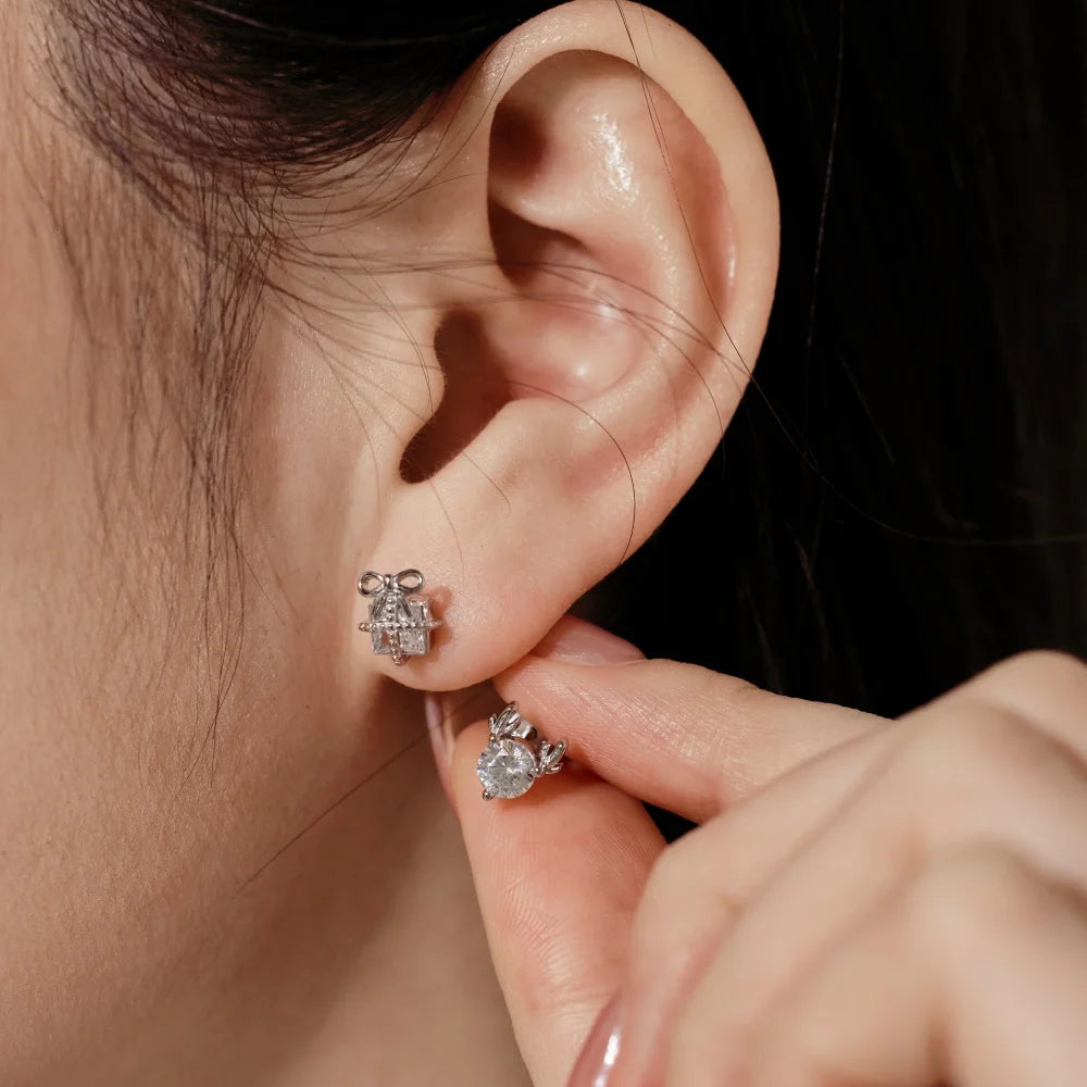 Silver Zircon Round Cut Present Elk Ear Studs
