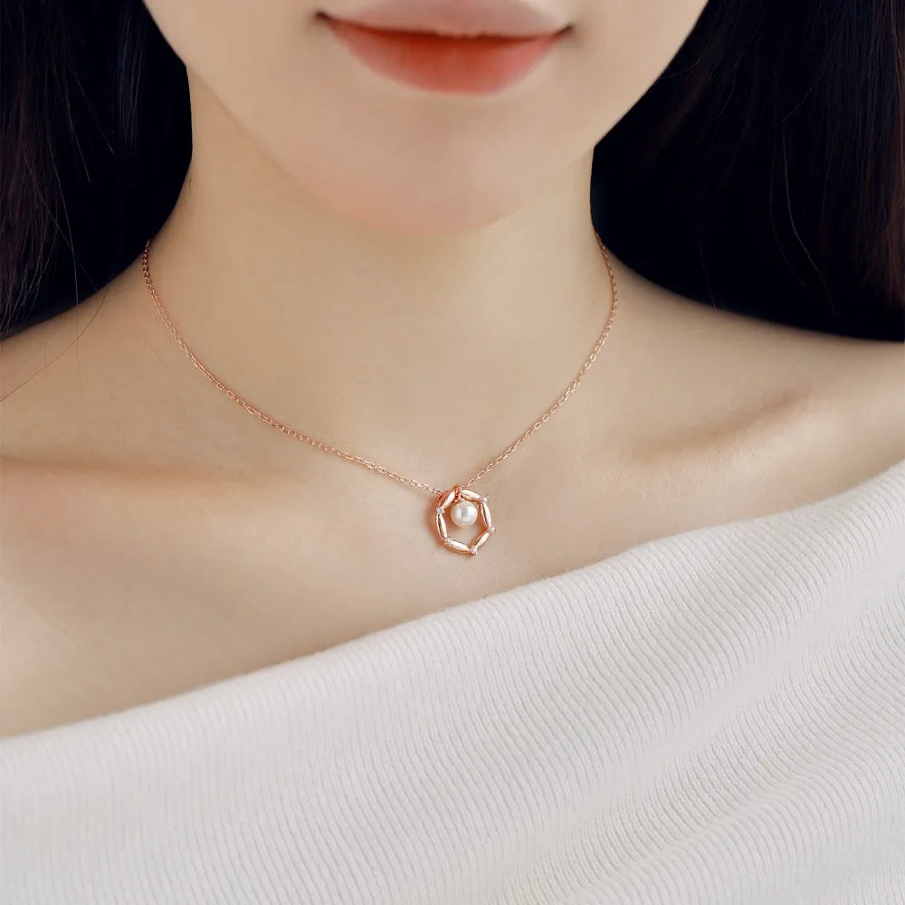 Silver Pearl Hollow Disc Pendant Necklace